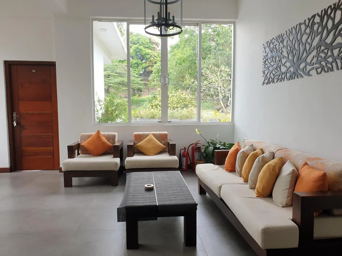 Hillcrest Villa Peradeniya